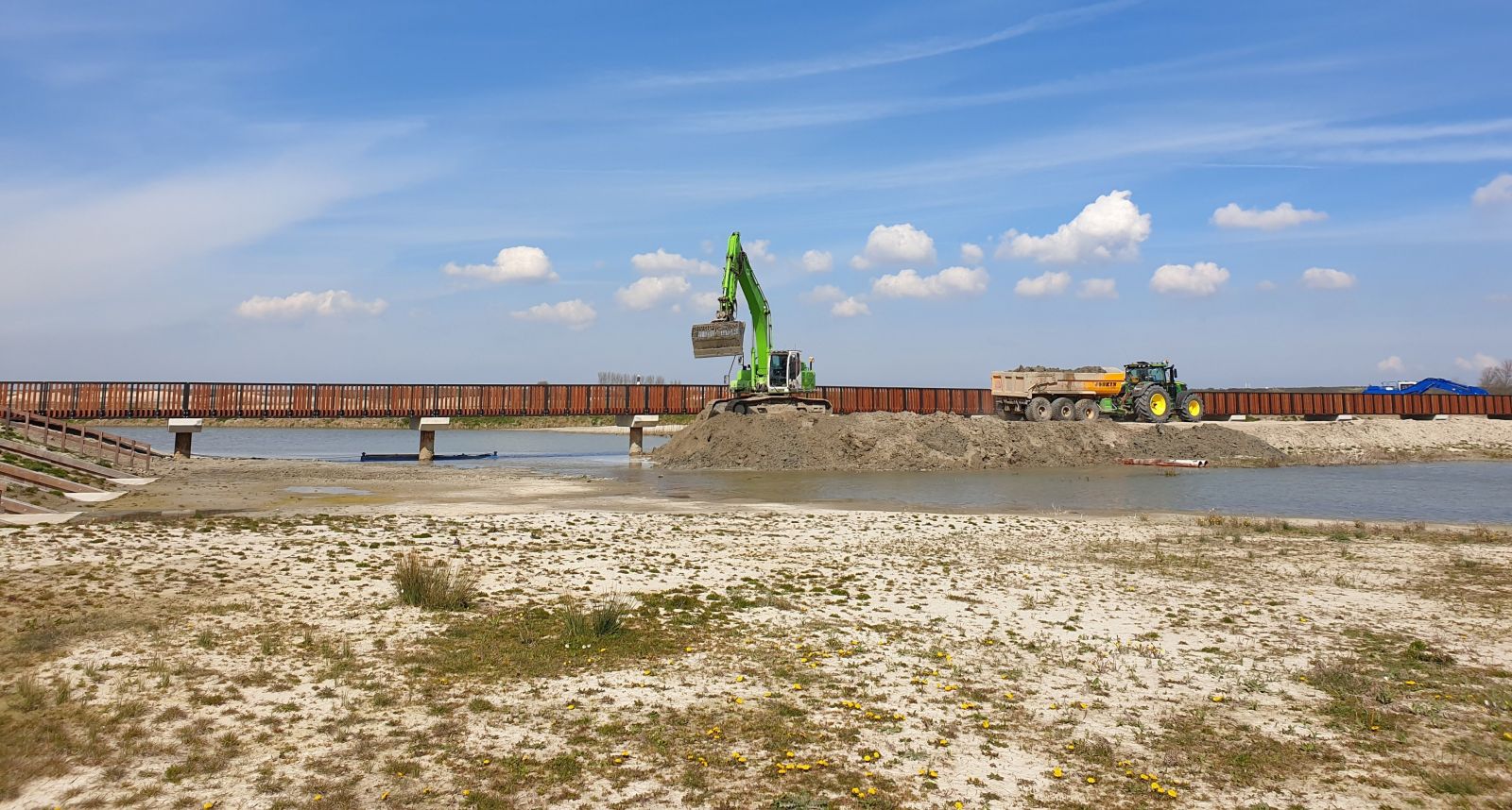 Weghalen gronddam oestergeulbrug