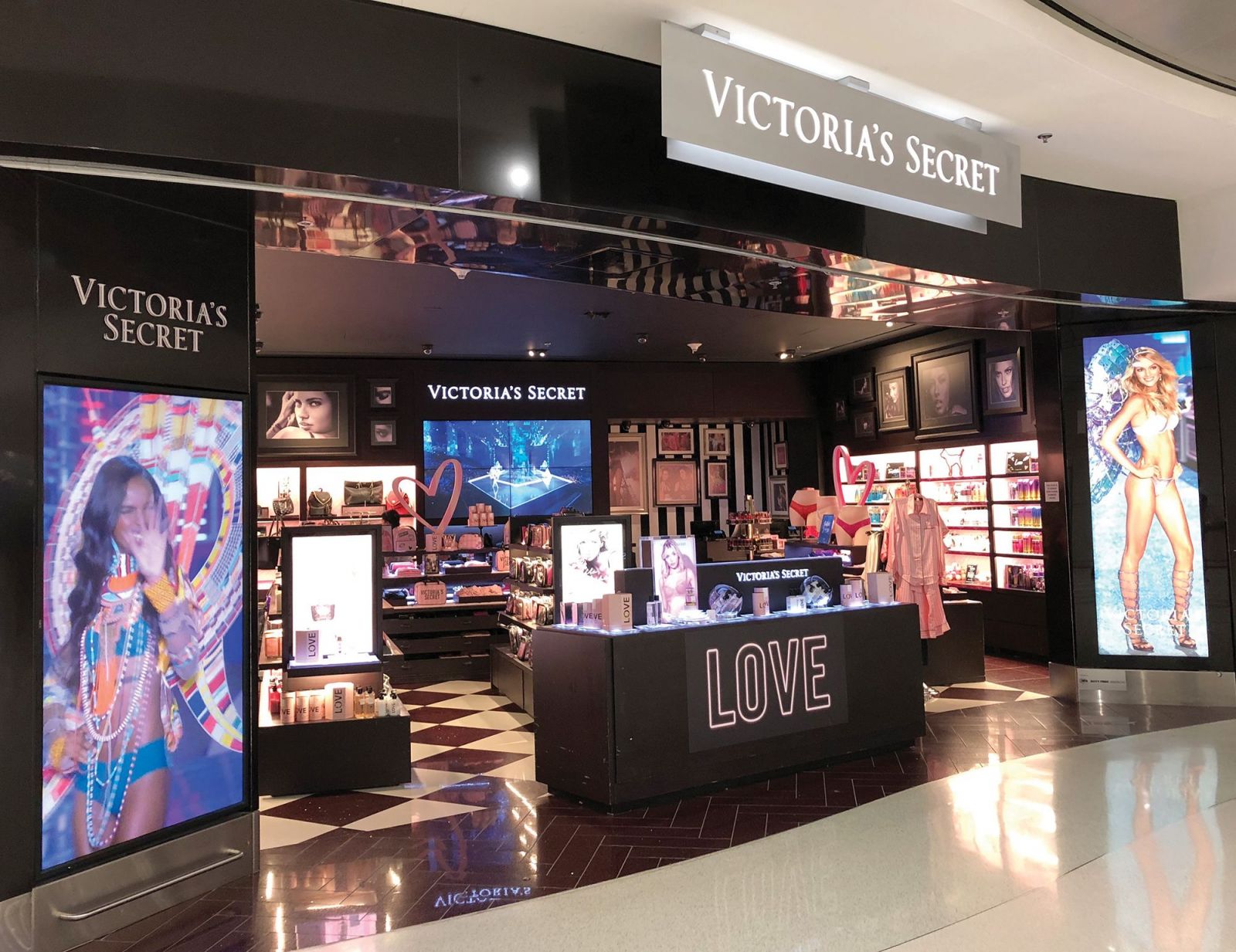 DFA opens first U. S. Polo Ralph Lauren airport shop in MIA - Duty